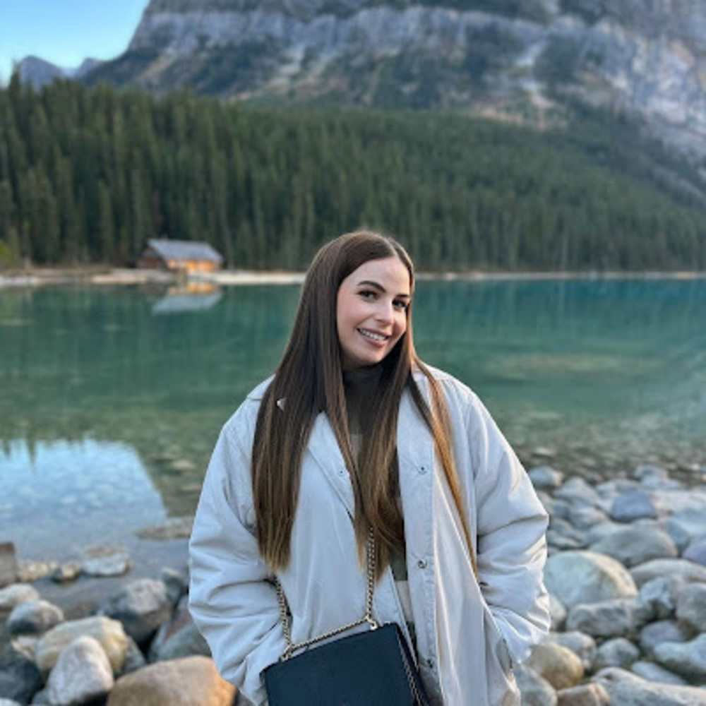 Meet your Posher, Sofia